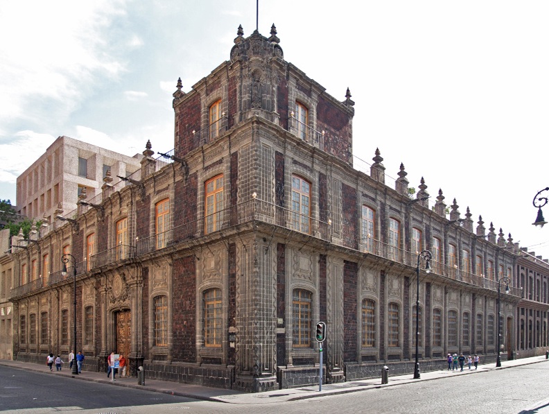 Palacio_de_los_Condes_de_San_Mateo_de_Valparaíso