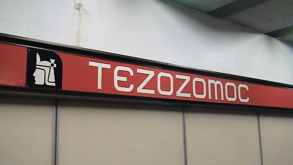 Metro Tezozómoc