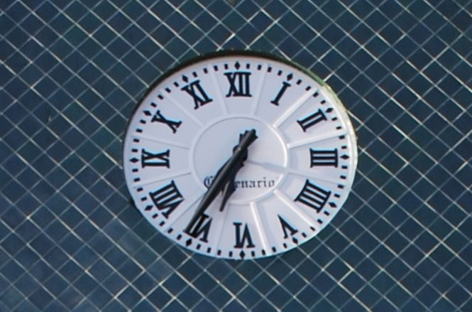 reloj de xochimilco