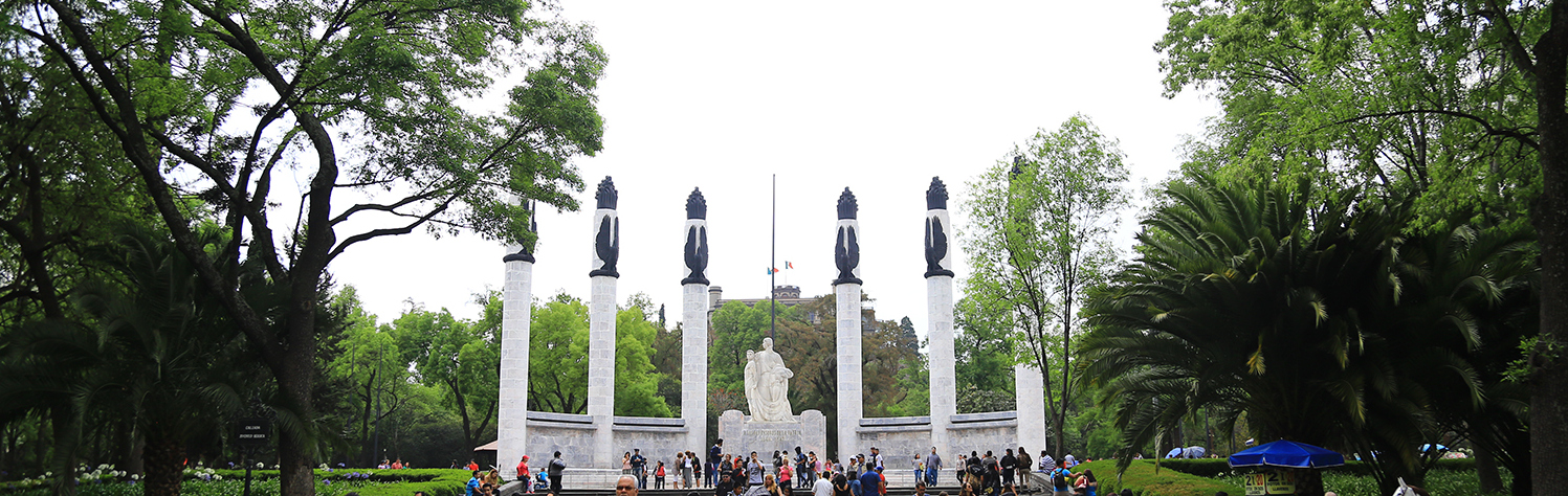 Niños Héroes monument